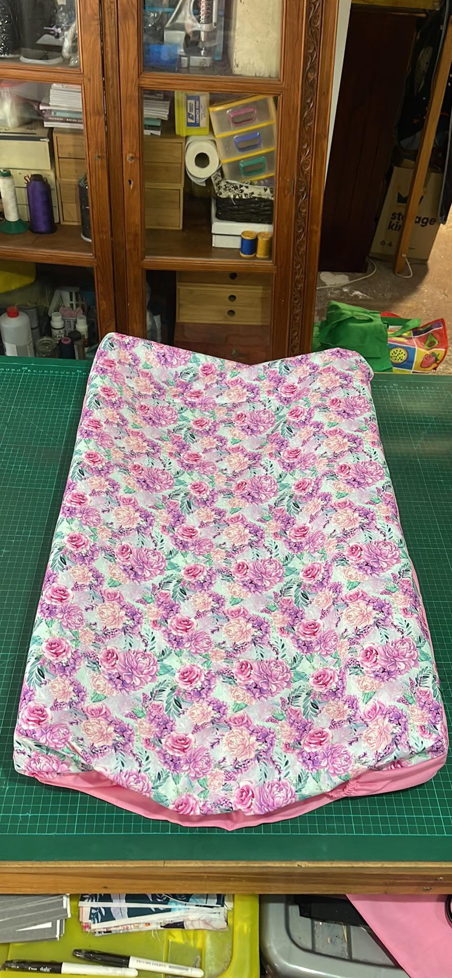 Change mat cover or bassinet sheet