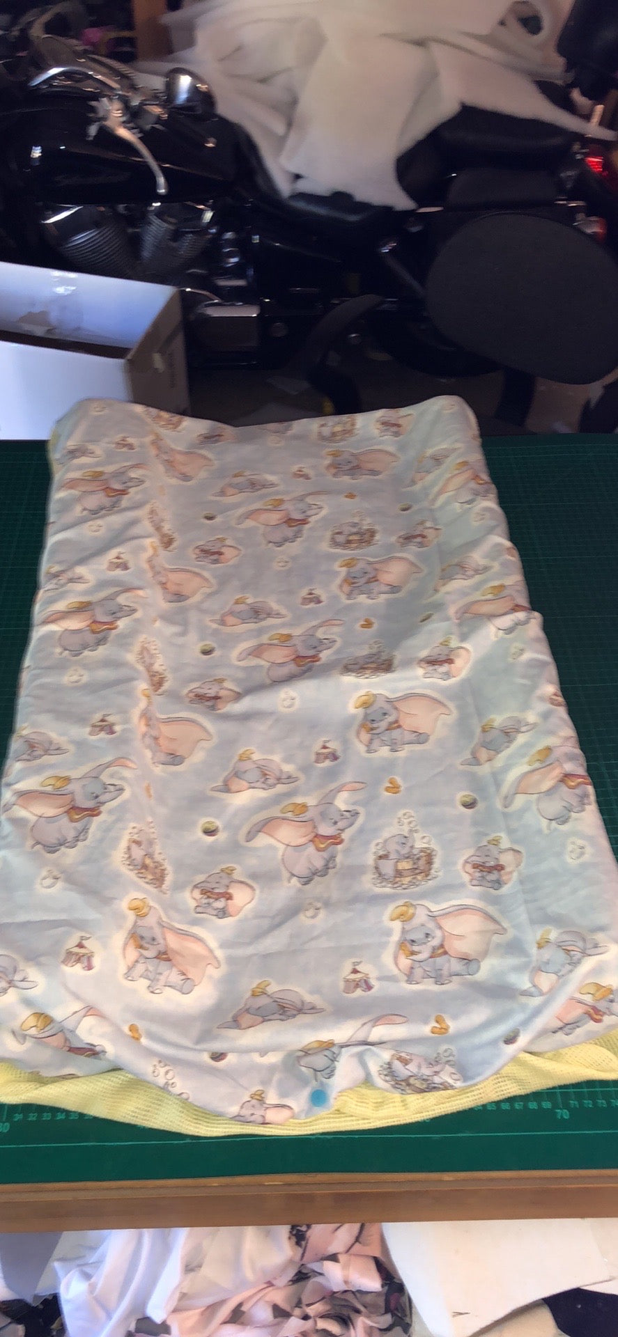 Change mat cover or bassinet sheet