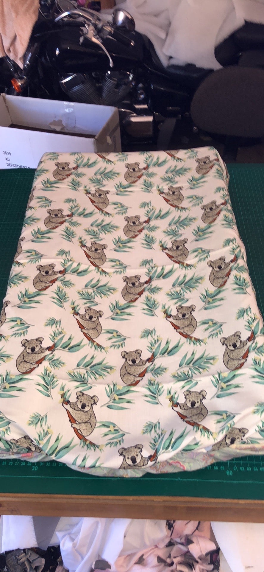 Change mat cover or bassinet sheet