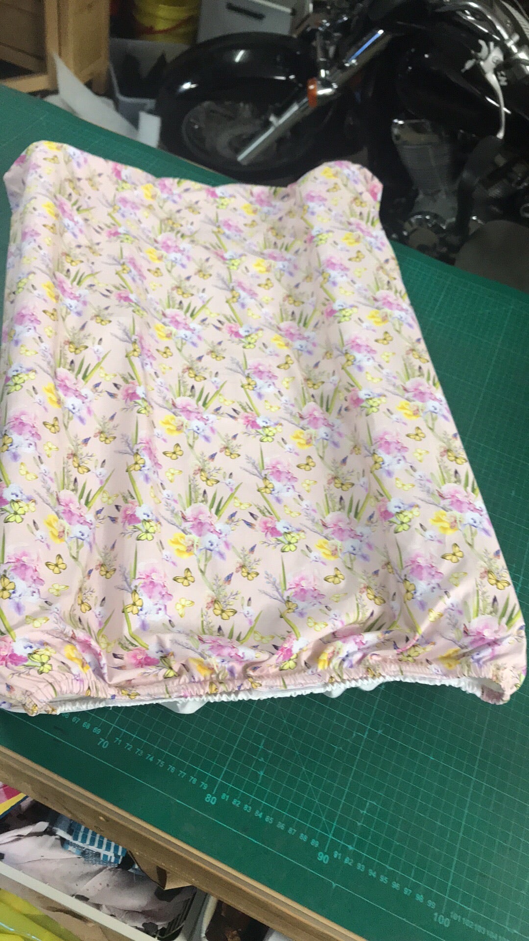 Change mat cover or bassinet sheet